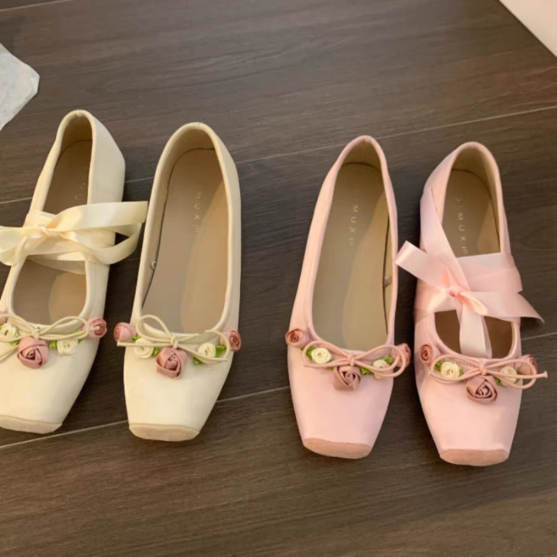 Embroidery Dress - รองเท้าส้นเตี้ยแบบผูกโบว์สไตล์มารีเจนสำหรับผู้หญิง รุ่นใหม่ล่าสุดสำหรับฤดูใบไม้ผลิ รองเท้าสไตล์โลลิต้าหัวเหลี่ยม รองเท้าดีไซน์เนอร์แบบสวมเดินสบาย รองเท้าผู้หญิงสุดหรู