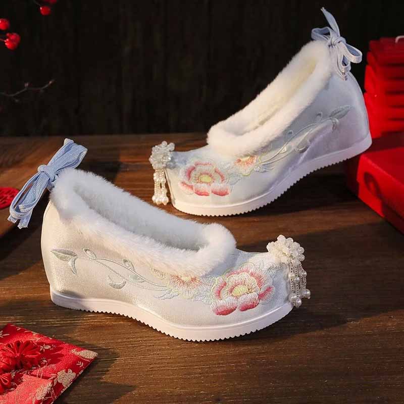Embroidery Shoes - ไซส์ใหญ่พิเศษสำหรับผู้หญิง 41 # รองเท้าฮันฟูปักลาย รองเท้าผ้าปักลายแบบจีนปักลายแบบดั้งเดิม รองเท้าฮันฟูปักลาย