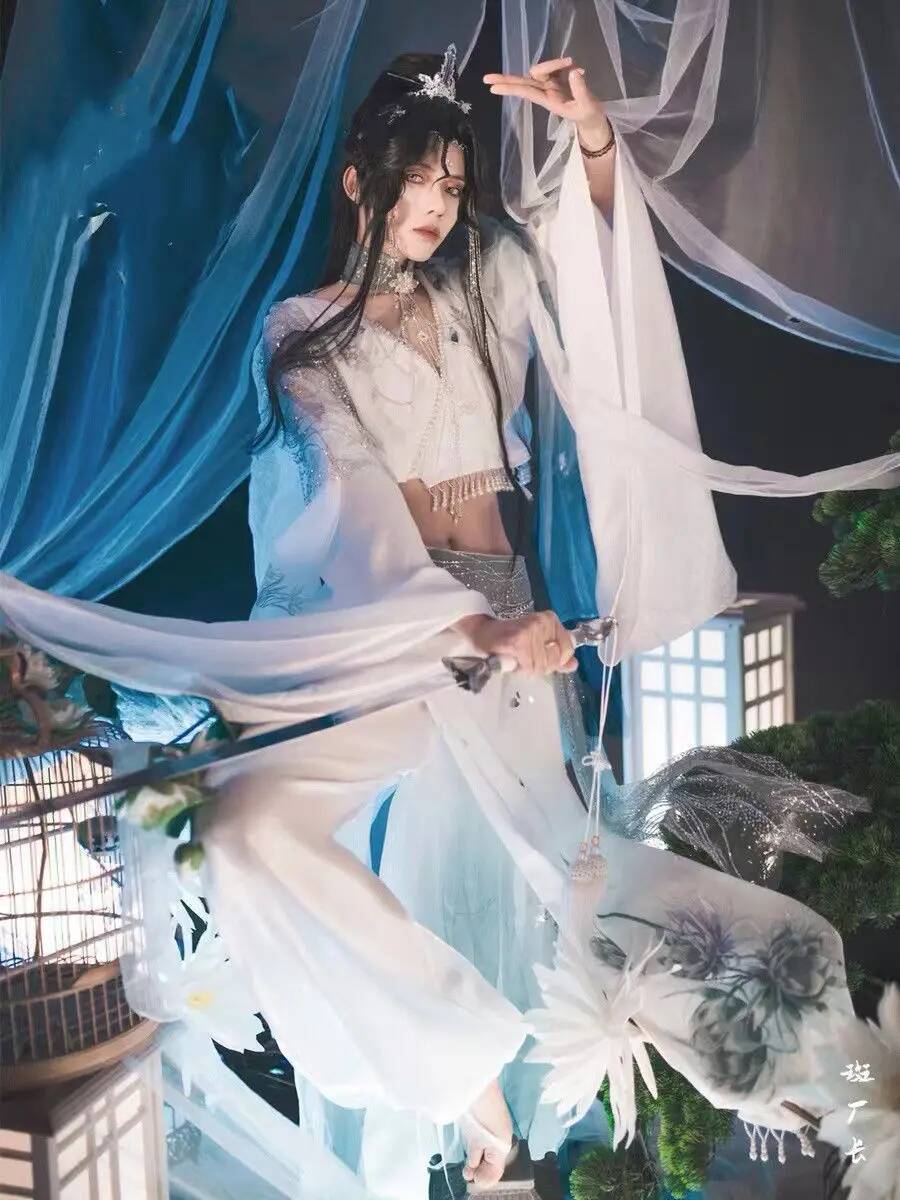 Embroidery Dress - ชุดจีนโบราณของราชอาณาจักรหนานโจว ชุดปักลายสำหรับผู้หญิงโบราณของจีน ชุดประจำภูมิภาคตะวันตก ชุดฮั่นฝูครบชุด
