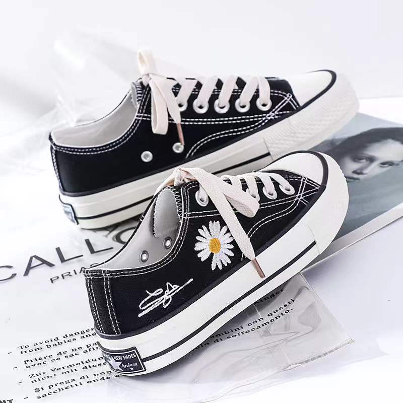 รองเท้าผ้าใบปักลายดอกเบญจมาศสำ - Embroidery Shoes บทวิจารณ์และราคา