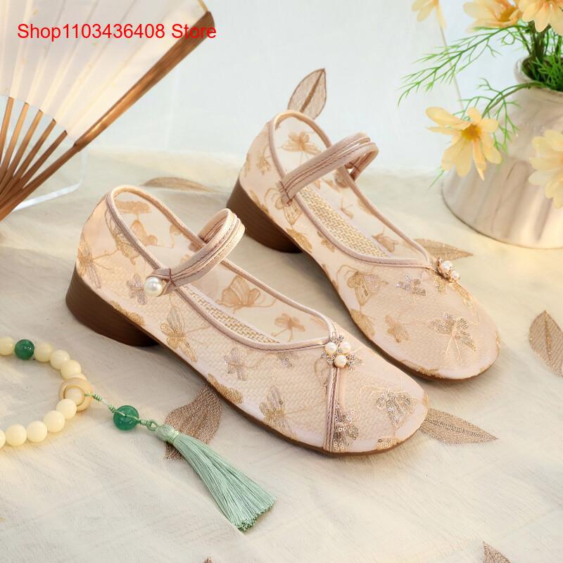 รองเท้าส้นเตี้ยตาข่ายแบบใหม่พร - Embroidery Shoes บทวิจารณ์และราคา