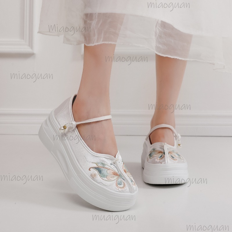 รองเท้าส้นหนาสไตล์จีนสำหรับผู้ - Embroidery Shoes บทวิจารณ์และราคา