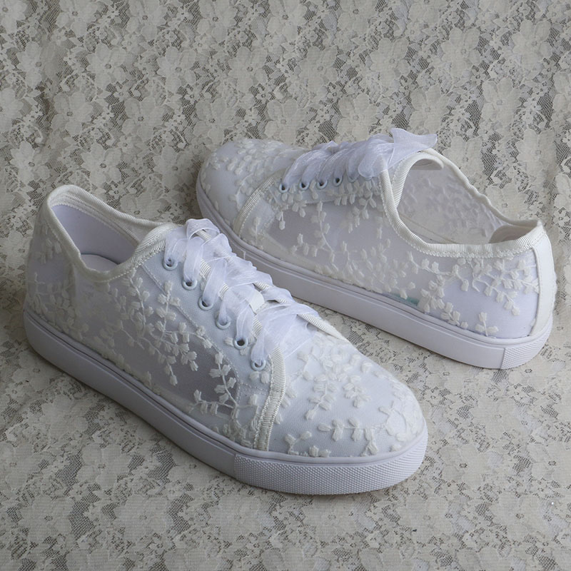 รองเท้าผ้าใบสีขาวสำหรับผู้หญิง - Embroidery Shoes บทวิจารณ์และราคา