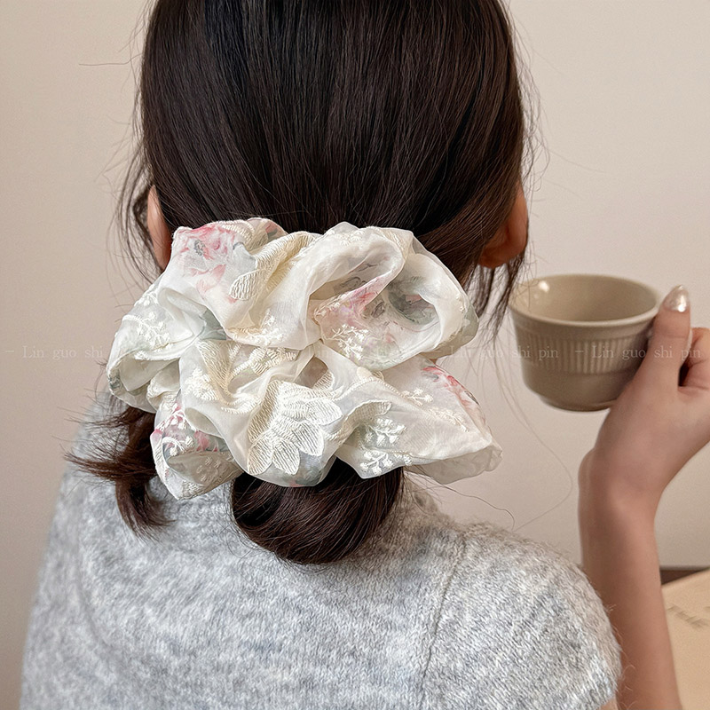 กิ๊บติดผมผ้าออร์แกนซ่าปักลายฤด - Embroidery Organza บทวิจารณ์และราคา