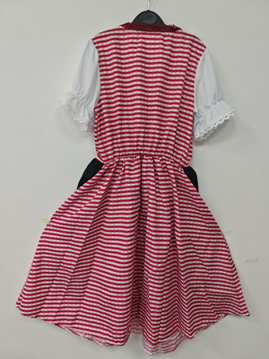 ชุดเดรสเด็กสำหรับงาน Oktoberfe - Embroidery Dress บทวิจารณ์และราคา