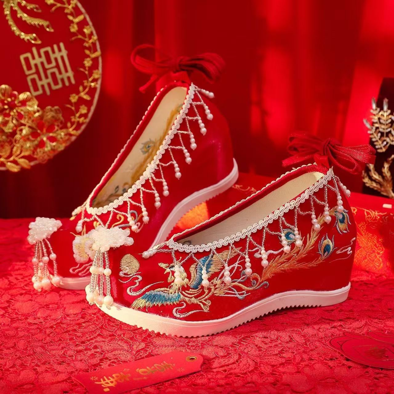 รองเท้าแต่งงานผู้หญิงสีแดงปักล - Embroidery Shoes บทวิจารณ์และราคา