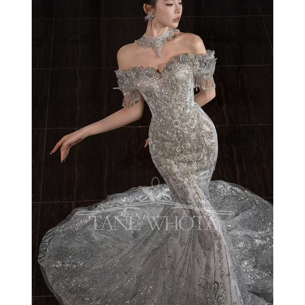 ชุดแต่งงานทรงเข้ารูปปักลายลูกป - Embroidery Organza บทวิจารณ์และราคา