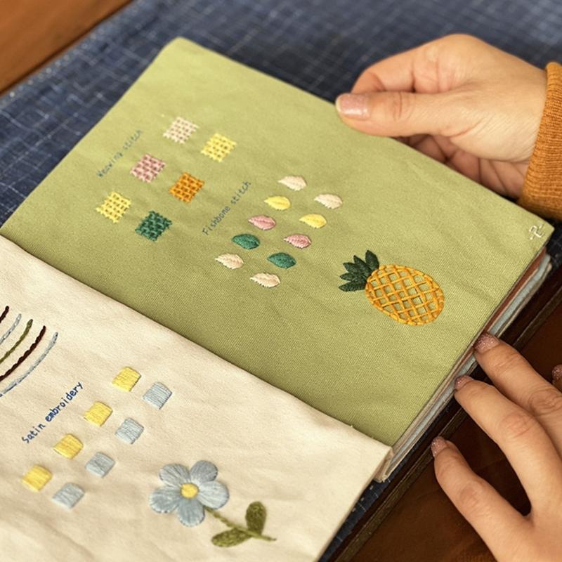 คู่มือการเย็บปักถักร้อยผ้าทำด้ - Embroidery Guide Book บทวิจารณ์และราคา