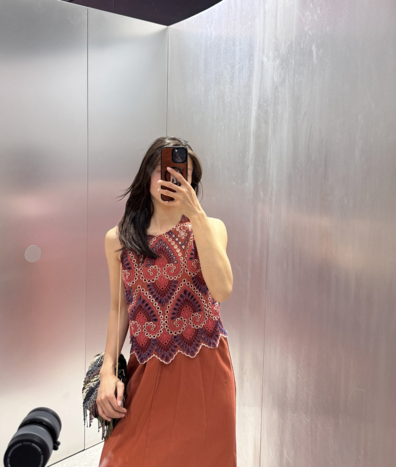 ชุดเซ็ตเสื้อกั๊กปักลายสไตล์โบฮ - Embroidery Vest บทวิจารณ์และราคา